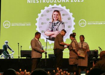 Milicki hufiec z podwójnym wyróżnieniem