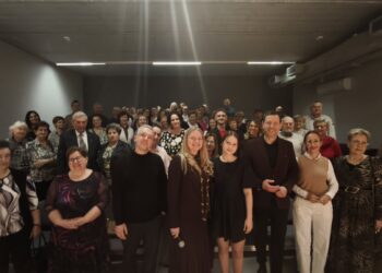 Muzyczny wieczór pełen emocji w Zdunach. Poezja śpiewana zachwyciła publiczność