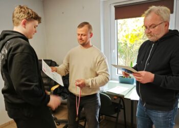 Im mniej punktów, tym lepiej. Strzelecka zabawa z przymrużeniem oka