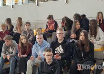 VII Powiatowe Targi Edukacyjne i Targi Pracy