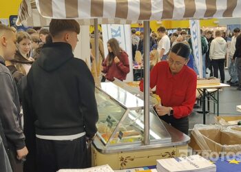 VII Powiatowe Targi Edukacyjne i Targi Pracy