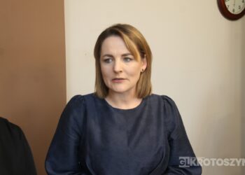 Gmina i powiat łączą siły dla rozwoju. Umowy podpisane, ruszą duże prace drogowe i kanalizacyjne