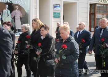 Ostatnie pożegnanie burmistrza Koźmina Wlkp. śp. Macieja Bratborskiego