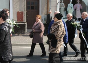 Ostatnie pożegnanie burmistrza Koźmina Wlkp. śp. Macieja Bratborskiego