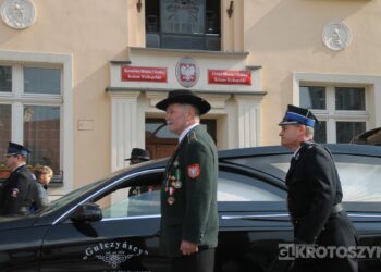 Ostatnie pożegnanie burmistrza Koźmina Wlkp. śp. Macieja Bratborskiego