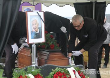 Ostatnie pożegnanie śp. Tadeusza Lawrenza, Honorowego Obywatela Sulmierzyc