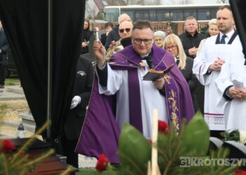 Ostatnie pożegnanie śp. Tadeusza Lawrenza, Honorowego Obywatela Sulmierzyc