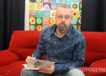 O psie, który stał się bohaterem książki. Spotkanie autorskie Marcina Szyndrowskiego w Krotoszynie