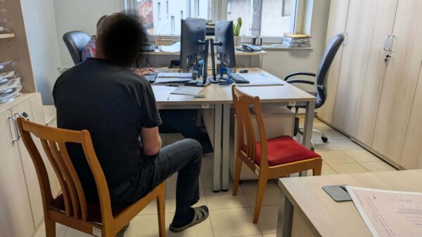 Potrącił 16-latkę na pasach i uciekł. Kierowca był pijany