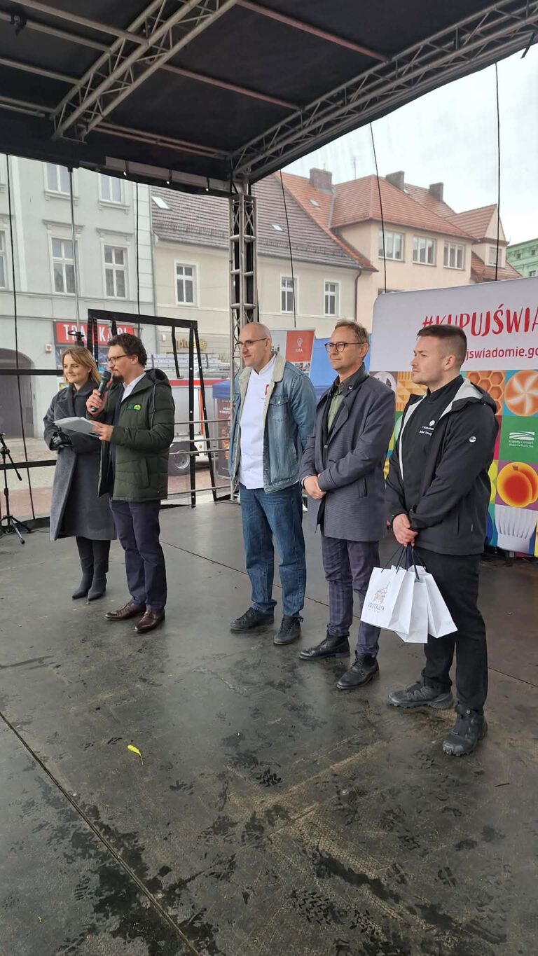 Świąteczna atmosfera na krotoszyńskim Rynku. X Kiermasz Wielkanocny za nami