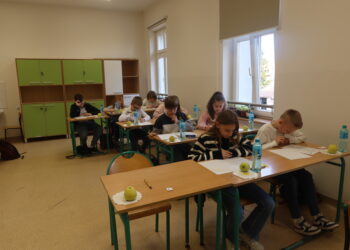 „Rusz Główką” w gminie Krotoszyn. Ponad setka uczniów zmierzyła się z matematyką