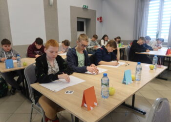 „Rusz Główką” w gminie Krotoszyn. Ponad setka uczniów zmierzyła się z matematyką