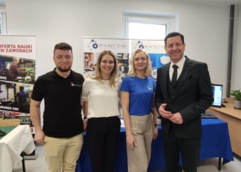 Kiliniada w Zdunach i nowe możliwości dla uczniów. Otwarto pracownię logistyczną