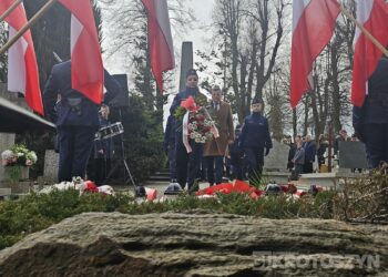 Uroczystości 86. rocznicy Zbrodni Katyńskiej
