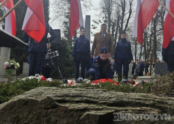 Uroczystości 86. rocznicy Zbrodni Katyńskiej