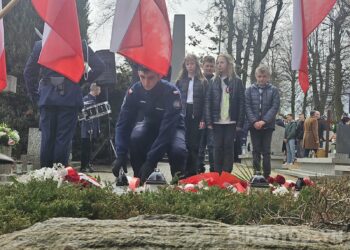 Uroczystości 86. rocznicy Zbrodni Katyńskiej