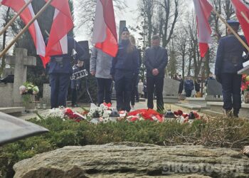 Uroczystości 86. rocznicy Zbrodni Katyńskiej