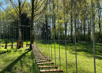 Nowa atrakcja na basenie w Koźminie. Powstał park linowy dla każdego