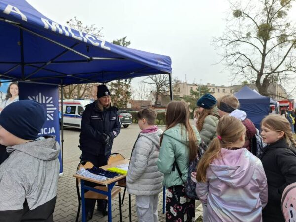 Policjanci włączyli się w Piknik Zdrowia w Miliczu
