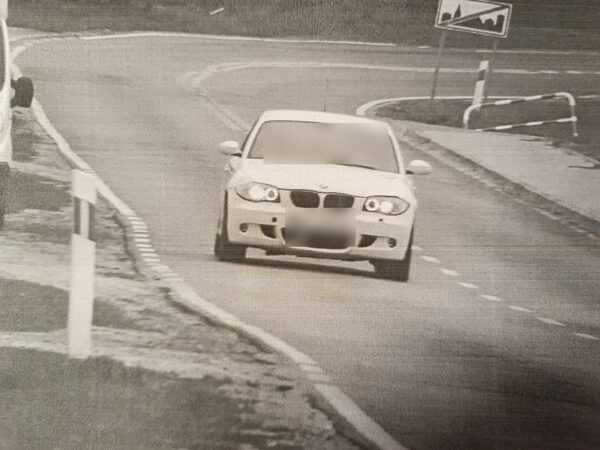 Kierowca BMW zatrzymany w Krośnicach