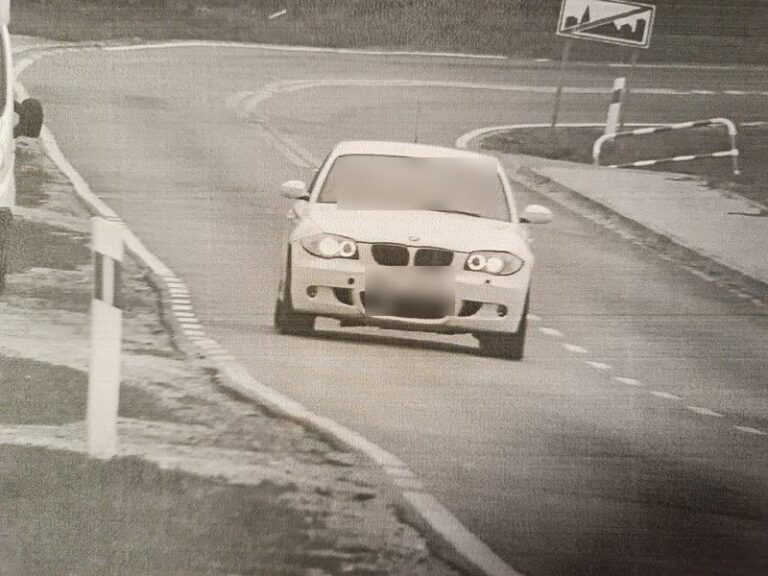 Kierowca BMW zatrzymany w Krośnicach