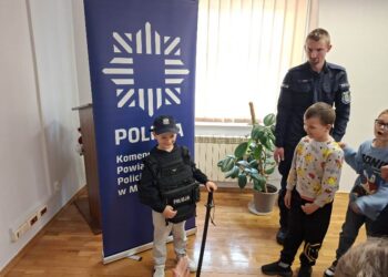 Przedszkolaki sprawdziły, jak pracuje policja