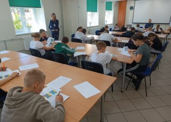 Uczniowie sprawdzili wiedzę o ruchu drogowym. Najlepsi pojadą do Wrocławia