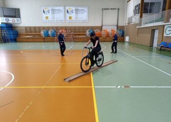 Uczniowie sprawdzili wiedzę o ruchu drogowym. Najlepsi pojadą do Wrocławia