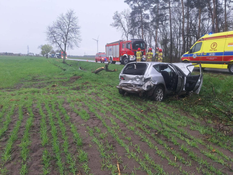 Szaleńczy rajd na DK36. Trzy kolizje i pościg zakończony zatrzymaniem