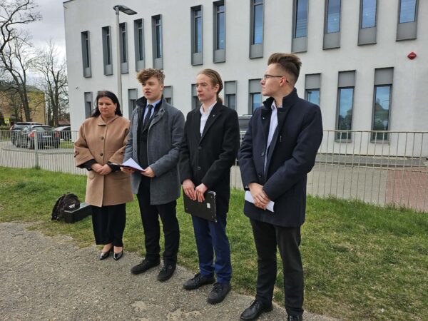 Apel o ratunek dla onkologii w Krotoszynie. Politycy i młodzi działacze zabierają głos