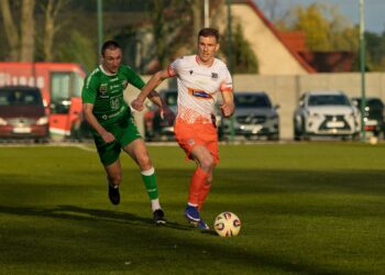 Remis po emocjach w Sułowie