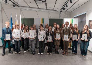 Inauguracyjna sesja Młodzieżowej Rady Miejskiej w Miliczu