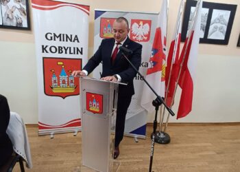 Zasłużeni i Honorowy Obywatel wyróżnieni. Wyjątkowa sesja w Kobylinie