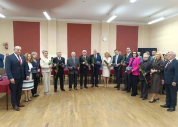 Zasłużeni i Honorowy Obywatel wyróżnieni. Wyjątkowa sesja w Kobylinie