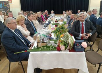 Zasłużeni i Honorowy Obywatel wyróżnieni. Wyjątkowa sesja w Kobylinie