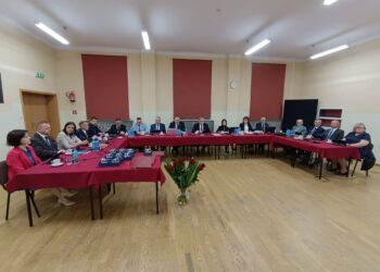 Zasłużeni i Honorowy Obywatel wyróżnieni. Wyjątkowa sesja w Kobylinie