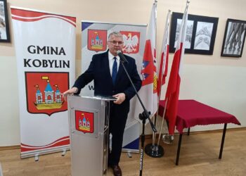 Zasłużeni i Honorowy Obywatel wyróżnieni. Wyjątkowa sesja w Kobylinie