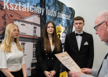 Maturzyści sprawdzili się przed egzaminem. Wyłoniono Szkolnego Mistrza Czytelnictwa