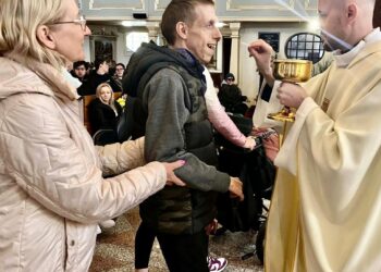 Wspólna modlitwa w kościele św. Andrzeja Boboli