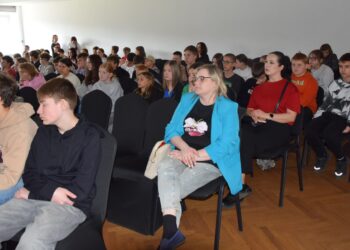 Pisarz, dramaturg i grafik Marcin Szczygielski gościł w Krotoszynie
