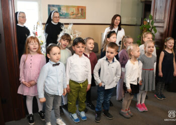 Przedszkolaki z wielkanocną wizytą w Urzędzie Miejskim