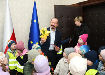 Przedszkolaki z wielkanocną wizytą w Urzędzie Miejskim