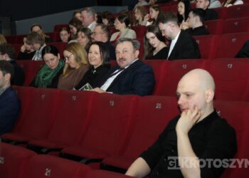 Sześć lat pracy i wielki finał. Premiera „Sary: uwięzionej na Ziemi” w Krotoszynie