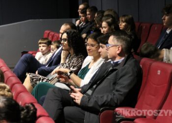 Sześć lat pracy i wielki finał. Premiera „Sary: uwięzionej na Ziemi” w Krotoszynie