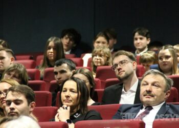 Sześć lat pracy i wielki finał. Premiera „Sary: uwięzionej na Ziemi” w Krotoszynie