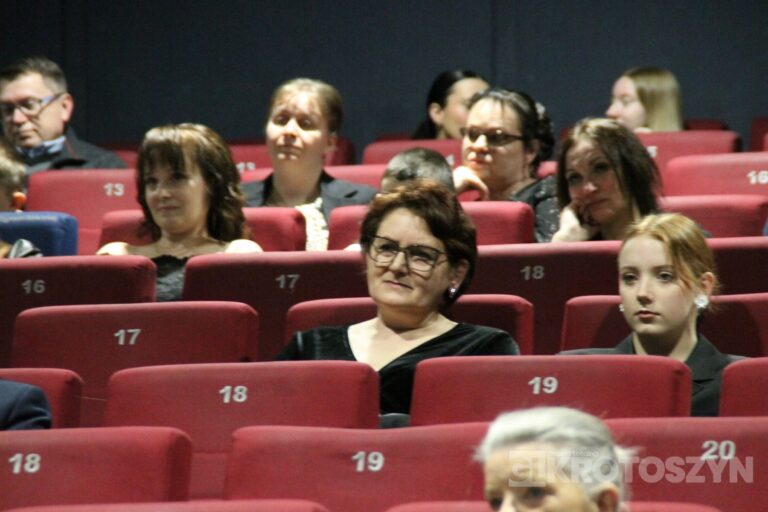 Sześć lat pracy i wielki finał. Premiera „Sary: uwięzionej na Ziemi” w Krotoszynie