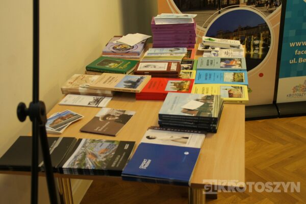 „Wąskotorowe dziedzictwo Krotoszyna” w krotoszyńskiej bibliotece