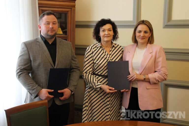 Miliony na nowe inwestycje. EKO SIÓDEMKA rozwija PSZOK