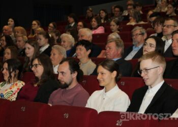 Sześć lat pracy i wielki finał. Premiera „Sary: uwięzionej na Ziemi” w Krotoszynie