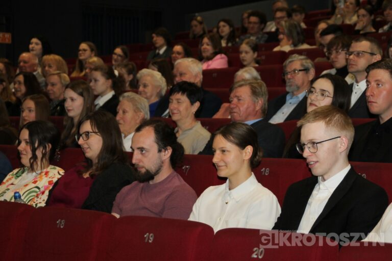 Sześć lat pracy i wielki finał. Premiera „Sary: uwięzionej na Ziemi” w Krotoszynie